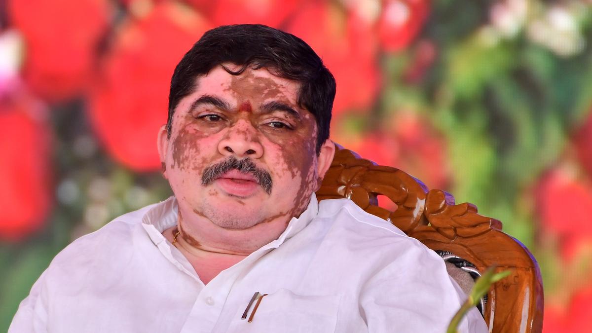 ministers-name-for-booth-level-unity-to-win-jubilee-hills-bypoll