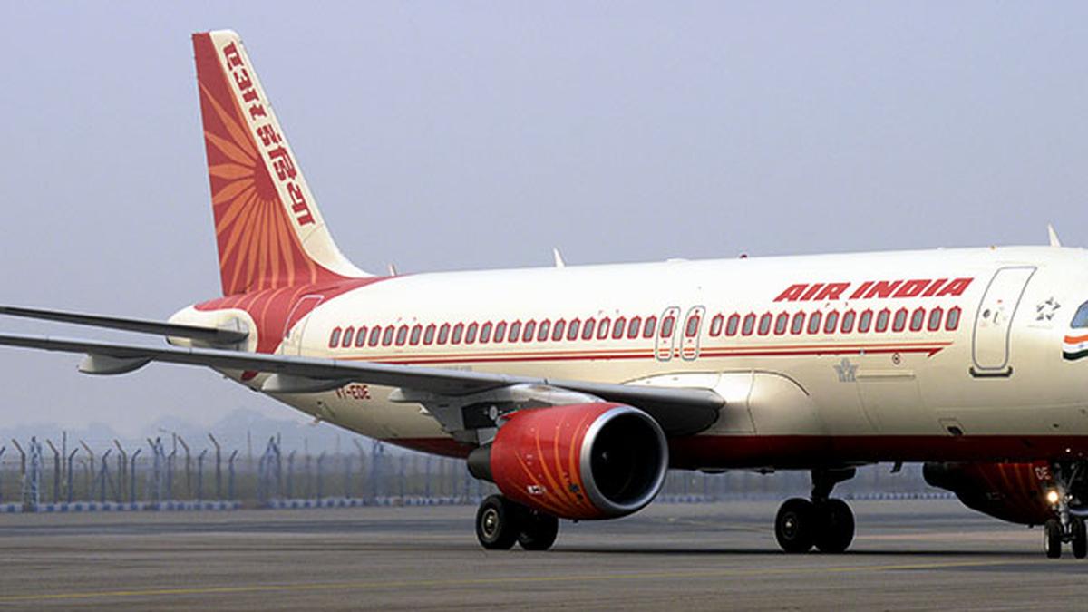 delhi-bound-air-india-flight-aborts-take-off-at-kochi-airport-resulting-from-technical-situation