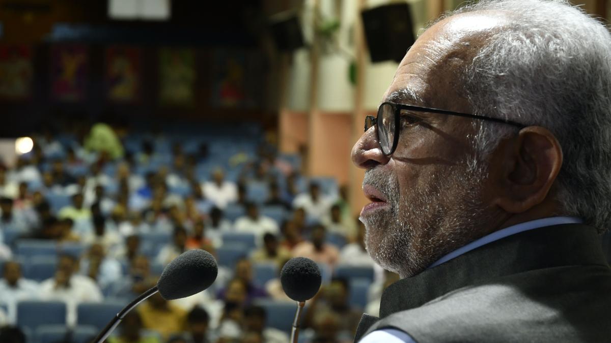 oppositions-vp-nominee-justice-sudershan-reddy-headed-professional-panel-on-telanganas-caste-survey