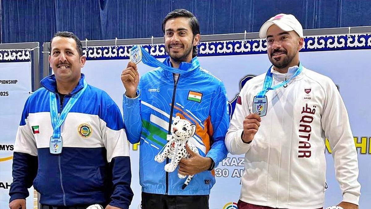 anantjeet-emerges-asian-skeet-champion