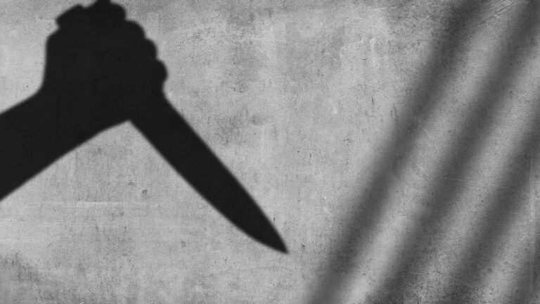 tiruppur-special-sub-inspector-on-responsibility-hacked-to-dying-whereas-intervening-in-father-sons-dispute