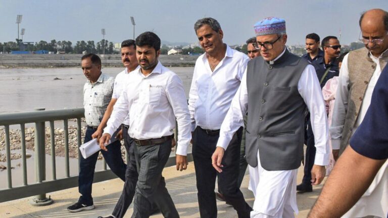 omar-seeks-restoration-of-j&ks-statehood,-requires-course-correction