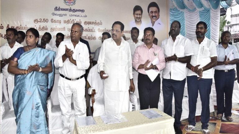 minister-duraimurugan-opens-canal-rejuvenated-to-forestall-flooding-and-enhance-irrigation