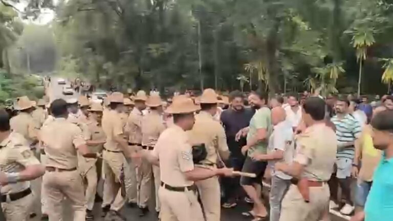 youtubers,-kannada-tv-information-channel-reporter-attacked-in-dharmasthala