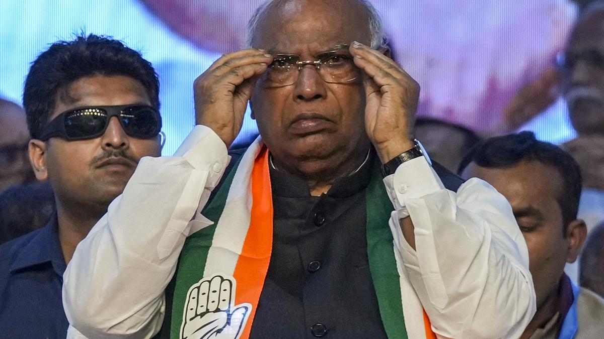 congress-says-its-complete-prime-management-was-jailed-throughout-quit-india-motion-however-rss-opposed-it