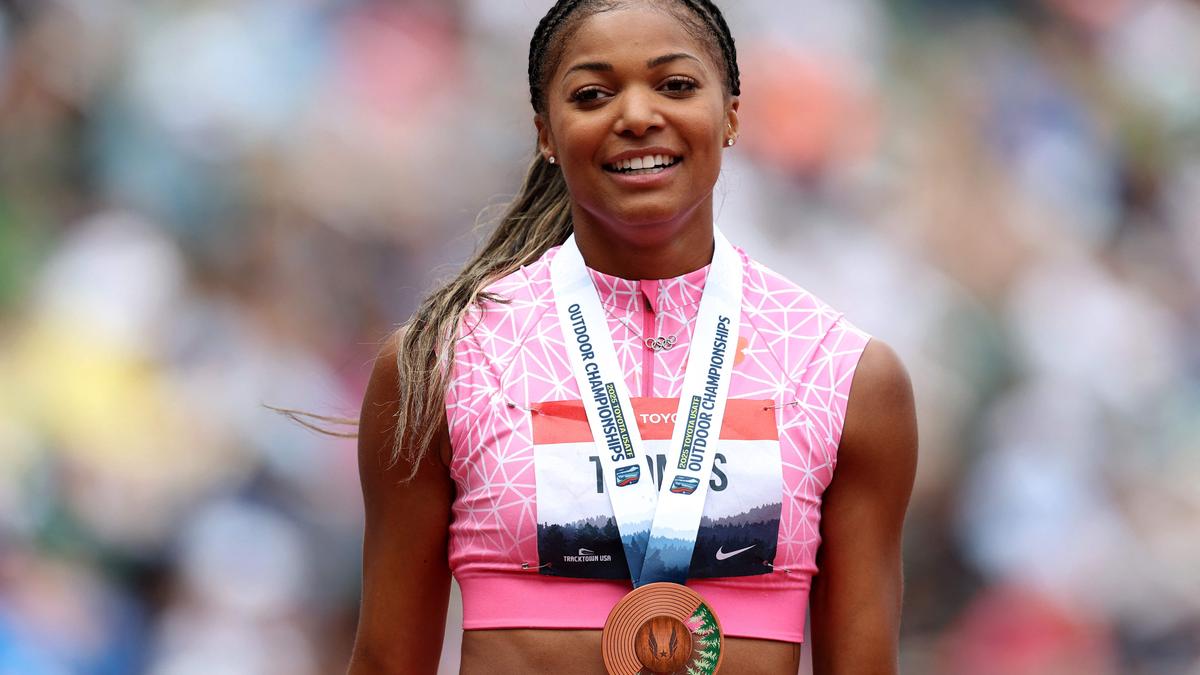 injured-olympic-200m-champion-gabby-thomas-out-of-world-championships