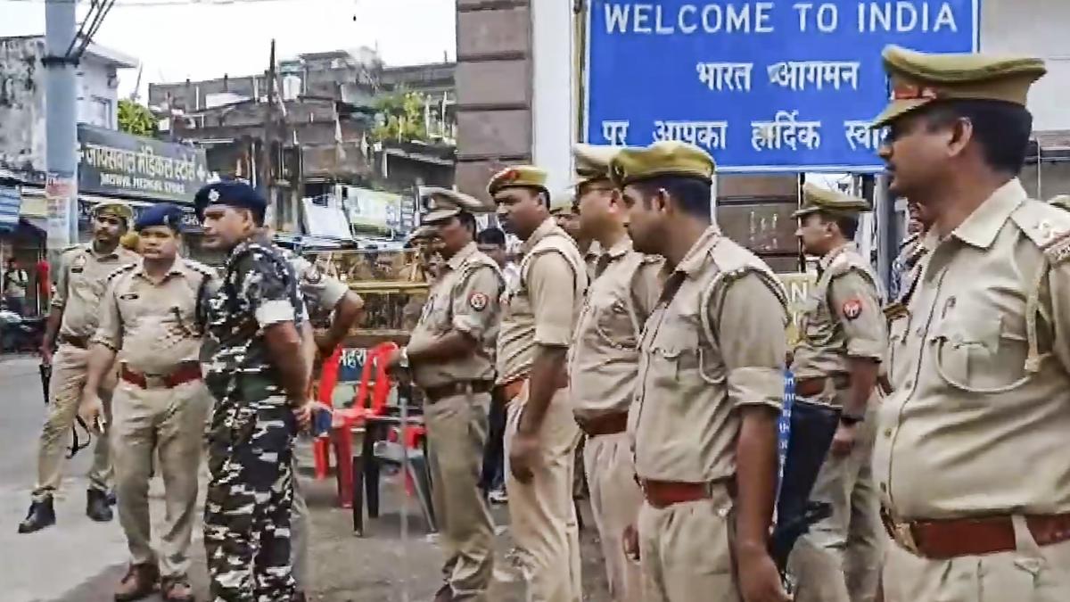 22-escapees-from-nepal-prisons-apprehended-at-up.-border