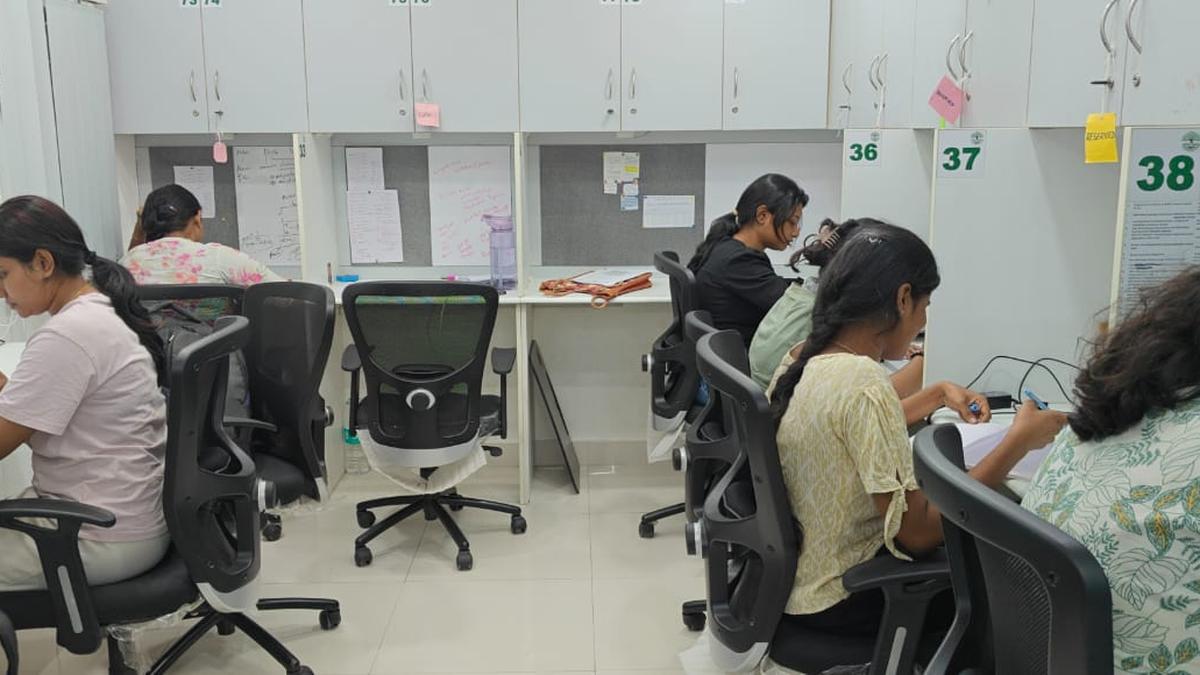 why-aggressive-examination-aspirants-are-flocking-to-check-areas-in-chennai
