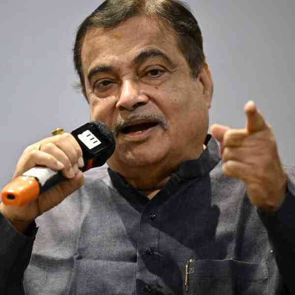 working-to-mix-isobutanolwith-diesel-after-ethanol-mixing-failed:-gadkari