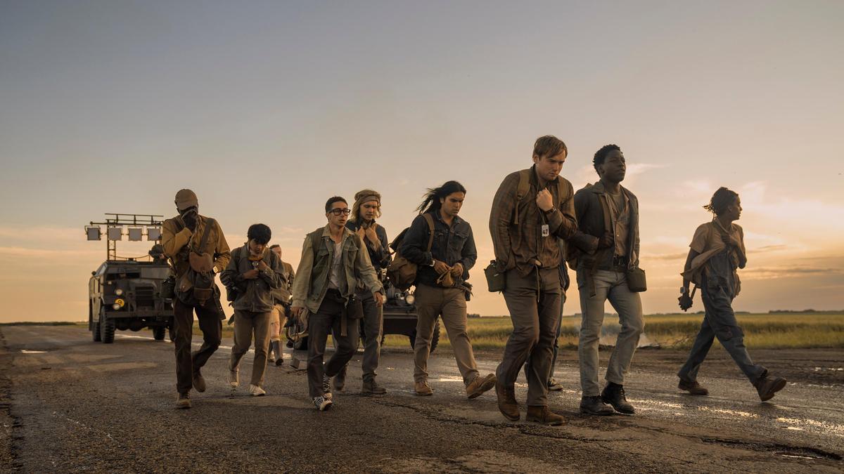 the-long-walk-film-evaluate:-cooper-hoffman-and-david-jonssons-elegiac-camaraderie-goes-the-space
