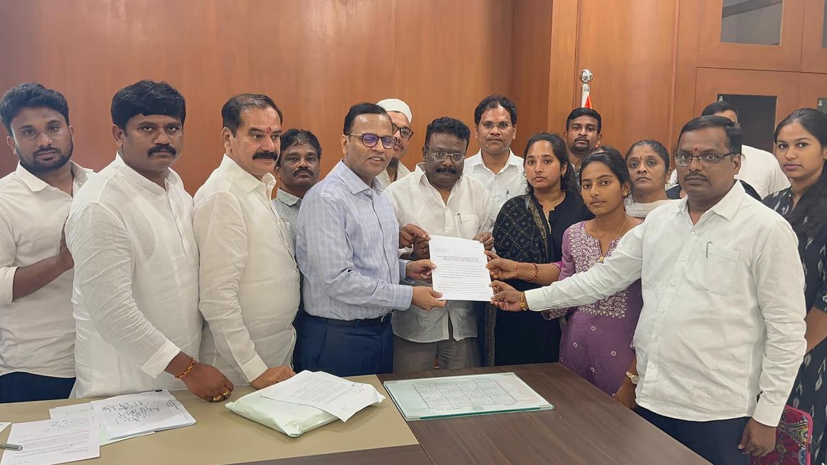 neet-qualifiers,-mother-and-father-meet-chief-secretary-on-native-candidate-standing