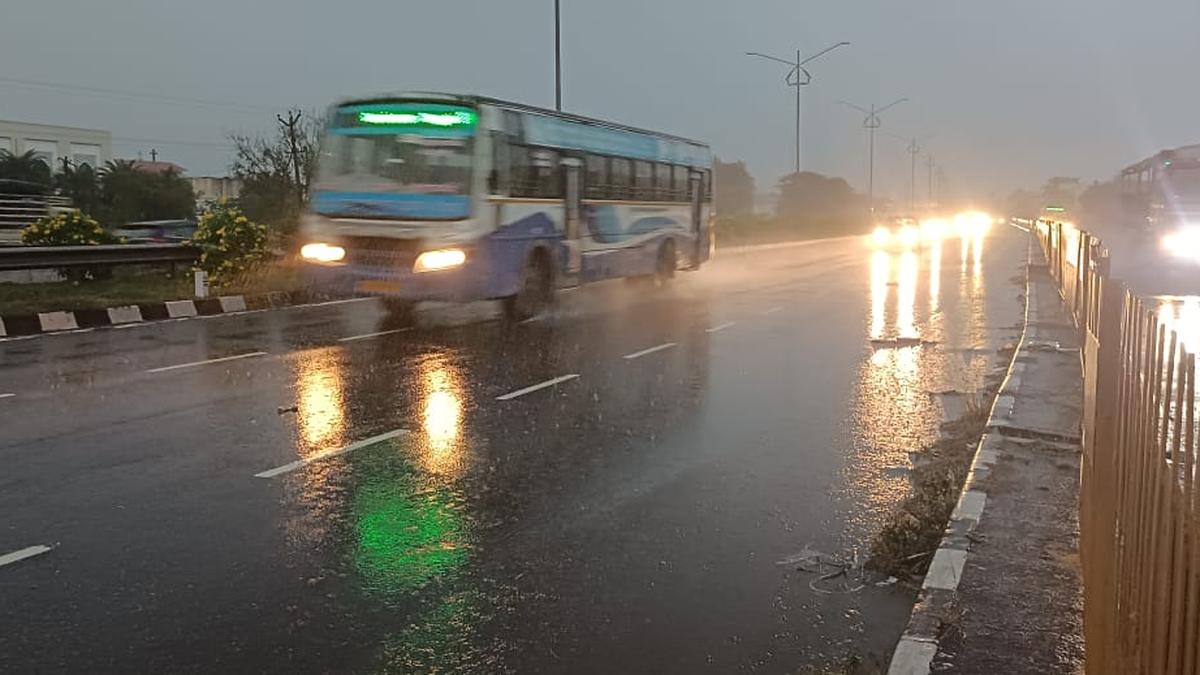 tamil-nadu-to-proceed-to-get-mild-to-reasonable-rains-until-sunday