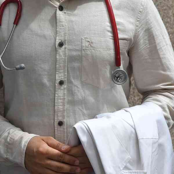 maharashtra-docs-go-on-1-day-strike-in-opposition-to-authorities-nod-to-registration-of-homeopaths