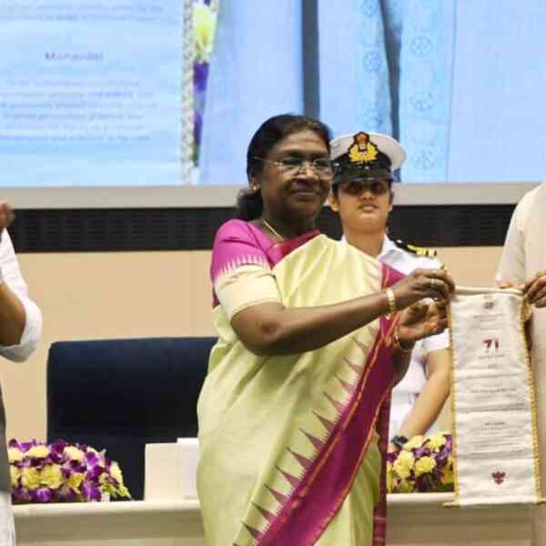 mohanlal-will-get-standing-ovation-as-he-receives-dadasaheb-phalke-award-from-president-droupadi-murmu