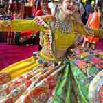 in-photos-|-garba-revellers-rekindle-the-spark-in-navratri-festivities