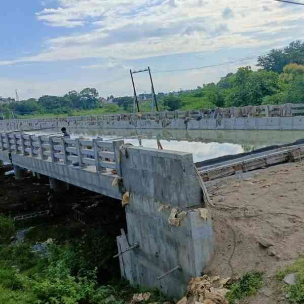 encroachments-demolished-to-finish-new-bridge-throughout-kamadalam-river-close-to-arani