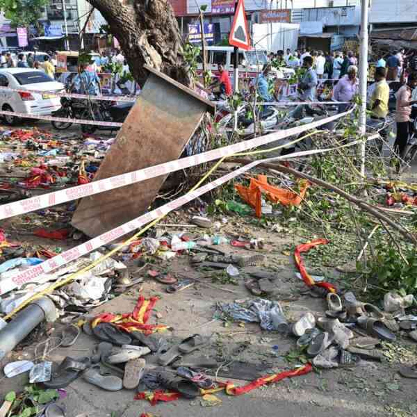 karur-stampede:-crowd-mismanagement,-lack-of-facilities-worsened-the-tragedy,-say-locals