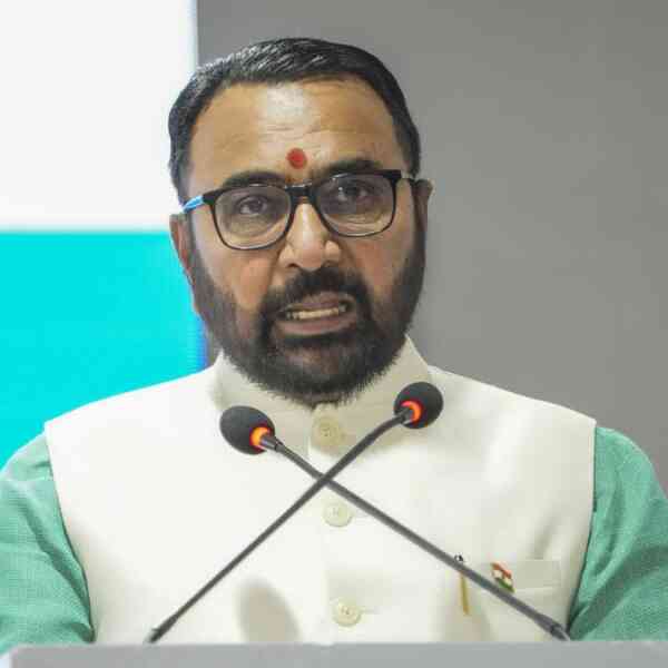 government-goals-to-combine-ayurveda-into-well-being-training-curriculum-in-faculties,-faculties:-minister