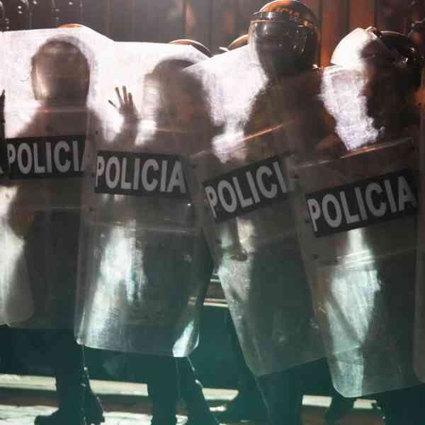 at-least-19-injured-in-peru-anti-government-protests