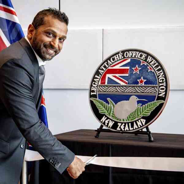 fbi-boss-kash-patel-gave-new-zealand-officers-3d-printed-weapons-unlawful-to-own-below-native-legal-guidelines