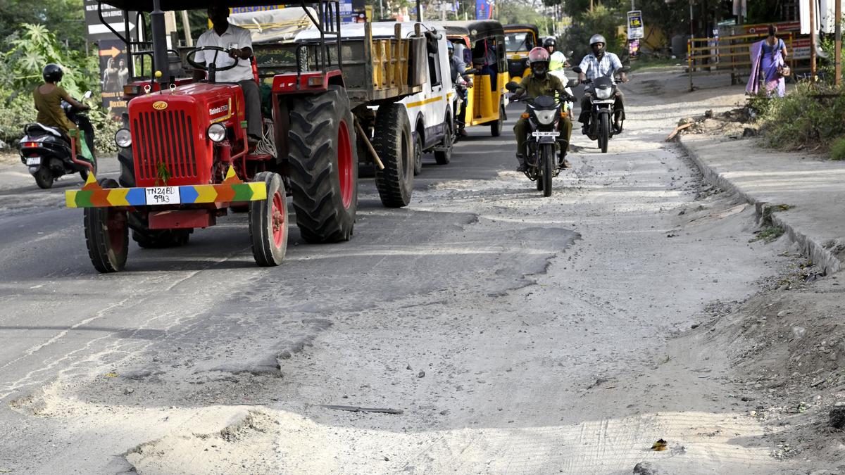 nanjundapuram-road-in-coimbatore-metropolis-dug-for-consuming-water-undertaking-but-to-be-restored