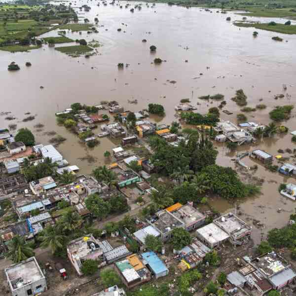 over-60-lakh-hectares-of-farms-hit-by-rains,-have-sought-reduction-from-centre,-says-fadnavis