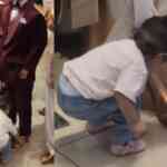little-lady-errors-mannequins-for-actual-folks-at-mall,-her-touching-gesture-earns-reward:-good-parenting