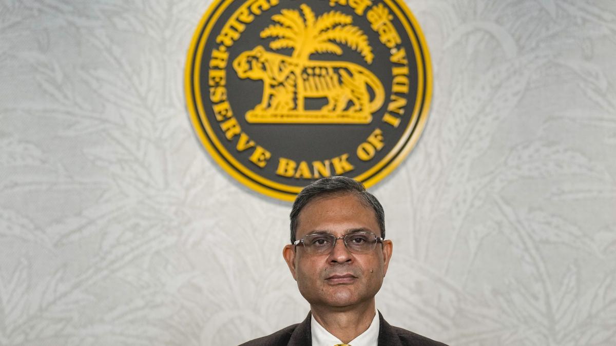 no-proposal-to-levy-costs-on-upi-transactions:-rbi-governor-malhotra