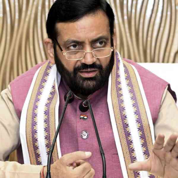 congress-is-a-celebration-of-factions-and-inner-rifts-says-haryana-cm-saini