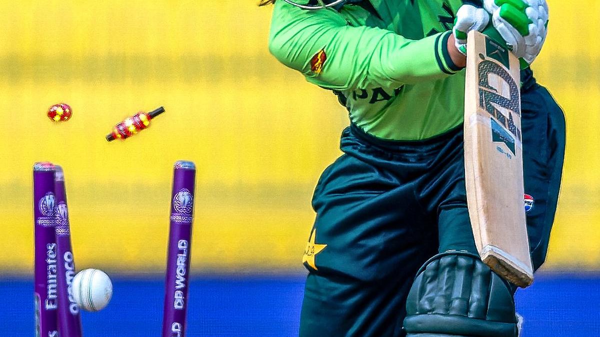 shorna,-rubya-star-in-bangladeshs-win