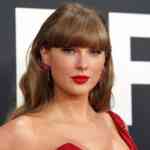 taylor-swift’s-schedule-is-packed;-2-extra-late-night-time-appearances-locked-after-graham-norton