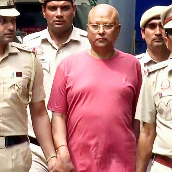 delhi-courtroom-sends-self-styled-godman-chaitanyananda-to-14-day-judicial-custody