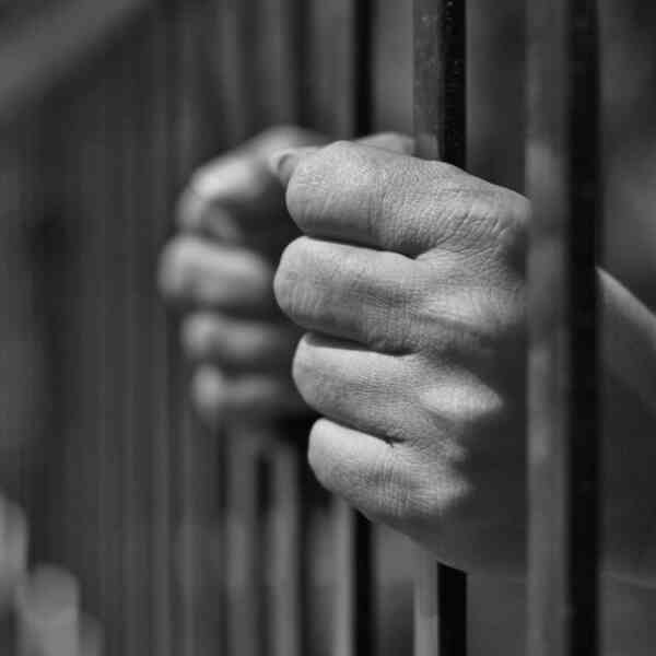 two-indian-vacationers-sentenced-to-jail-for-robbing,-assaulting-intercourse-employees-in-singapore-accommodations
