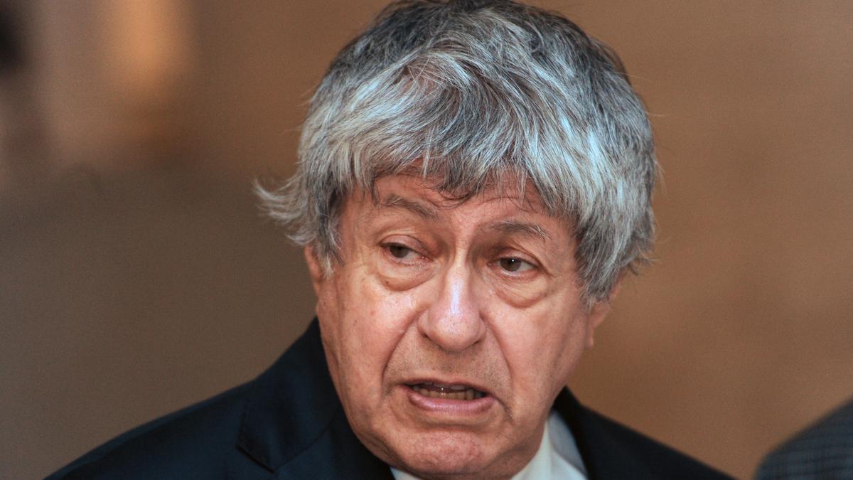 ivan-klima,-czech-creator-and-anti-communist-dissident,-dies-at-94