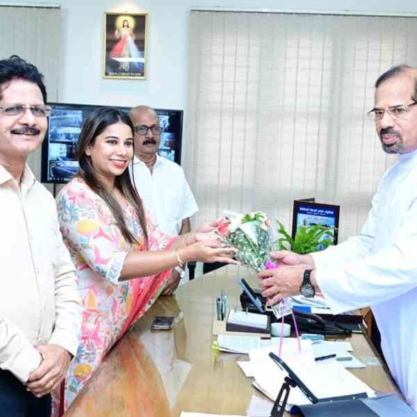udupi-based-belief-donates-111-lakh-to-69-sufferers-battling-most-cancers-and-kidney-illnesses-at-fr.-muller-hospital