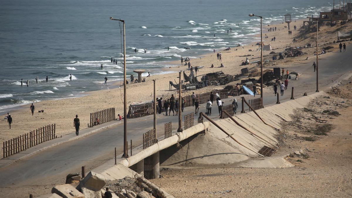 israel-troops-nonetheless-working-in-gaza-after-trump,-hostage-household-appeals