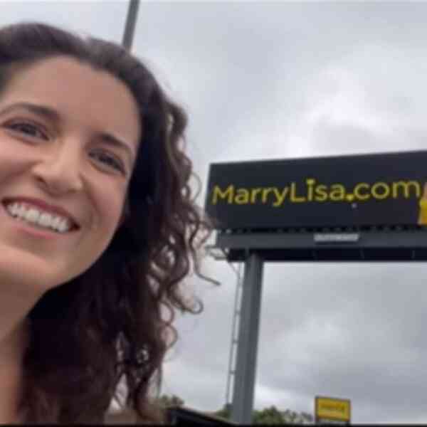 tired-of-relationship-apps,-42-year-old-lady-launches-billboard-marketing-campaign-to-discover-a-husband