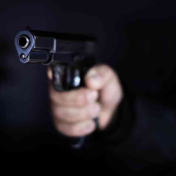 gunman-opens-hearth-on-sydney-road,-injuring-20,-one-significantly