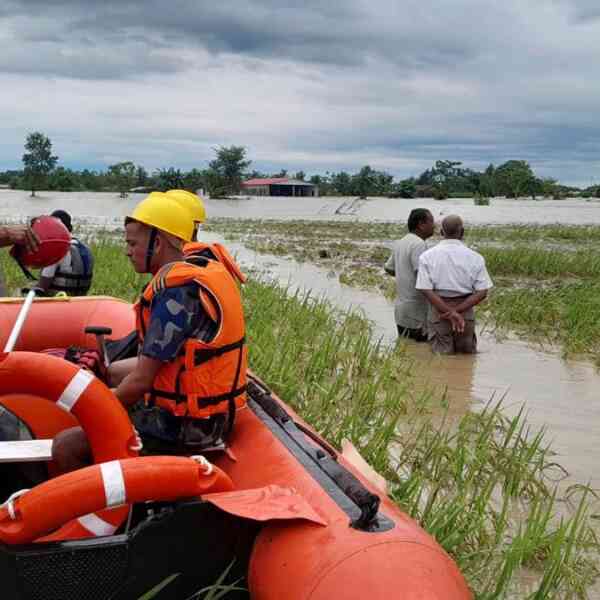 nepals-loss-of-life-toll-on-account-of-landslides-and-floods-reaches-60