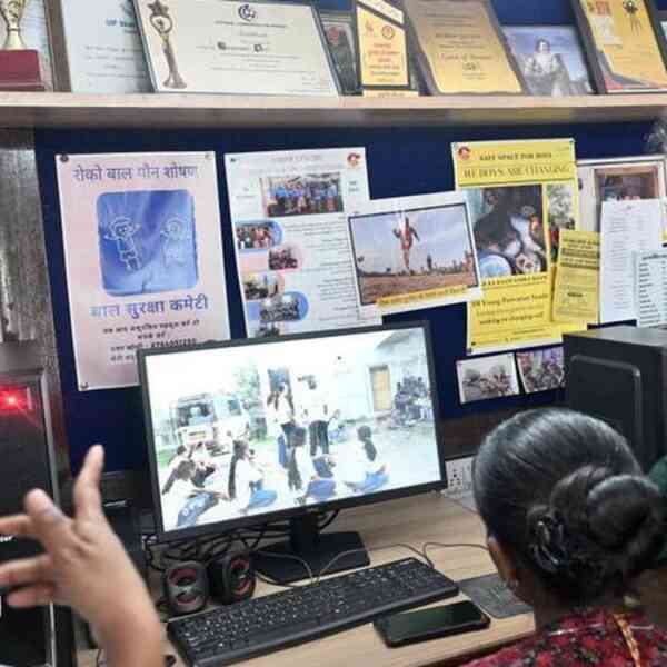 rajasthan-ladies-break-social-boundaries-by-means-of-filmmaking
