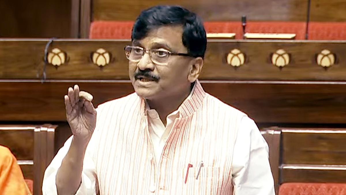 thackeray-brothers-discussing-sena-mns-alliance,-says-raut