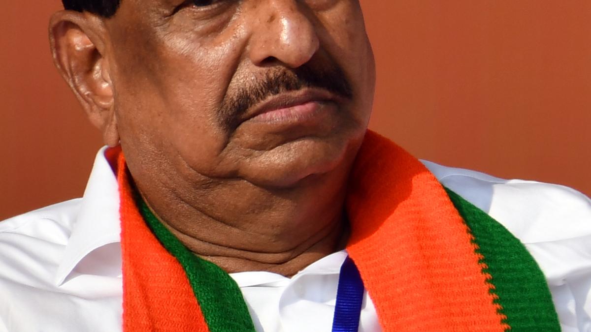 10%-of-officers-are-incompetent:-minister-ganesh-naik