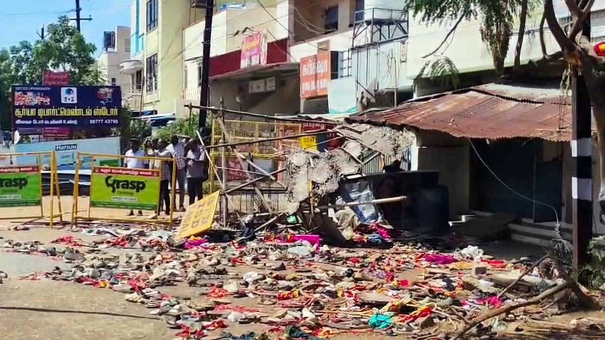 supreme-court-to-listen-to-plea-in-search-of-cbi-probe-into-karur-stampede-on-october-10