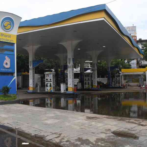 fuel-retailers-search-provide-of-non-ethanol-blended-petrol-throughout-monsoon