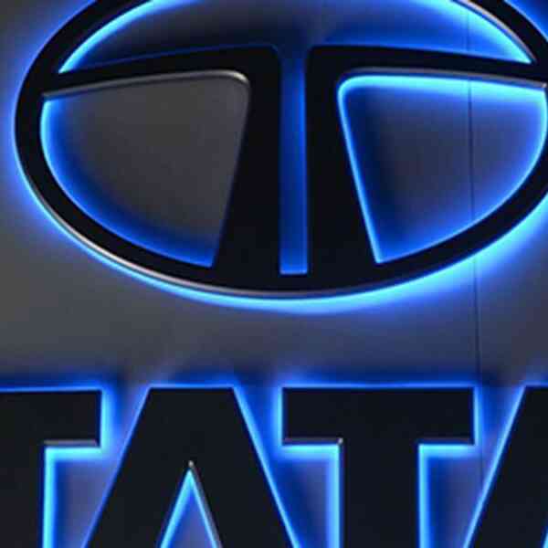 tata-group-leaders-meet-amit-shah,-nirmala-sitharaman