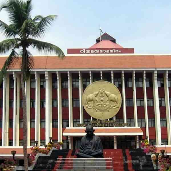 uproar-in-kerala-assembly-as-opposition-makes-an-attempt-to-storm-speakers-podium-over-sabarimala-gold-plating-row