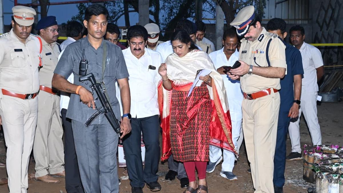 six-employees,-proprietor-killed-in-explosion-at-firecracker-unit-in-konaseema-district-of-ap.