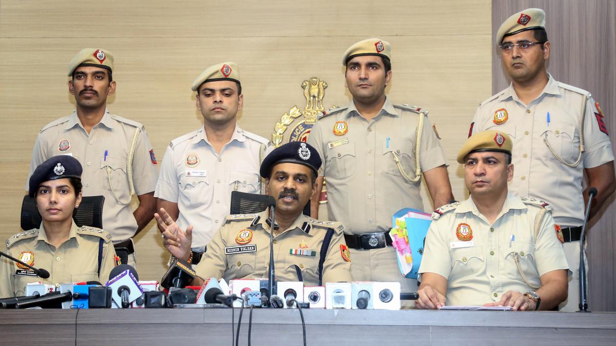 delhi-police-to-quickly-launch-mcoca-unit-to-sort-out-organised-crime-networks,-gangsters