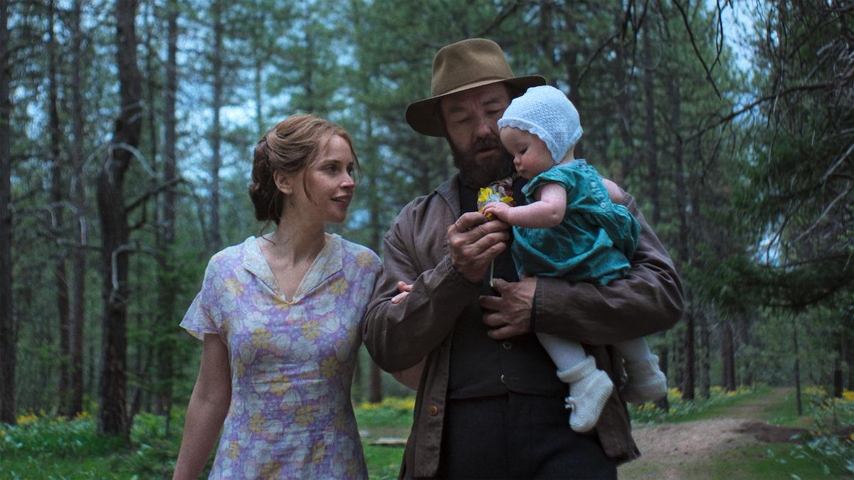 train-dreams-trailer:-joel-edgerton-and-felicity-jones-face-the-frontier-in-netflixs-interval-drama