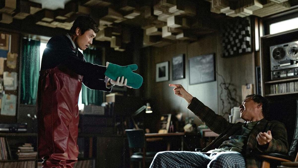 no-other-choice-trailer:-park-chan-wook-turns-capitalism-right-into-a-blood-soaked-comedy-of-survival